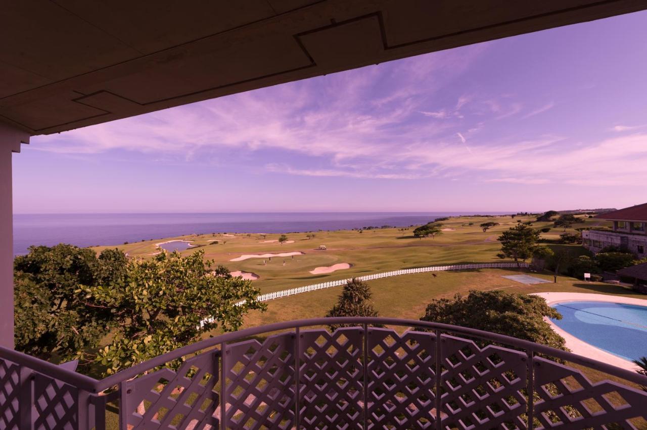 The Southern Links Resort Hotel Yaese Extérieur photo