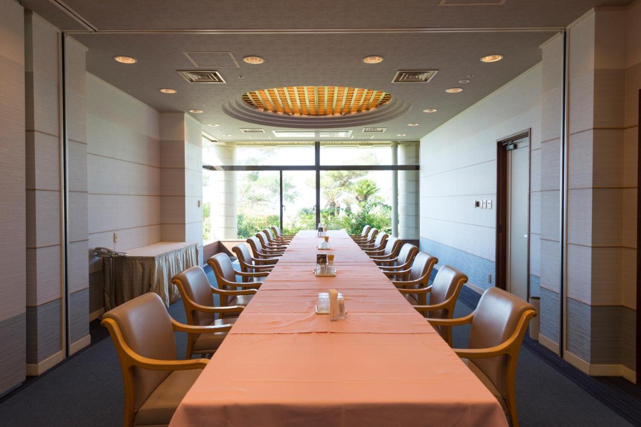 The Southern Links Resort Hotel Yaese Extérieur photo