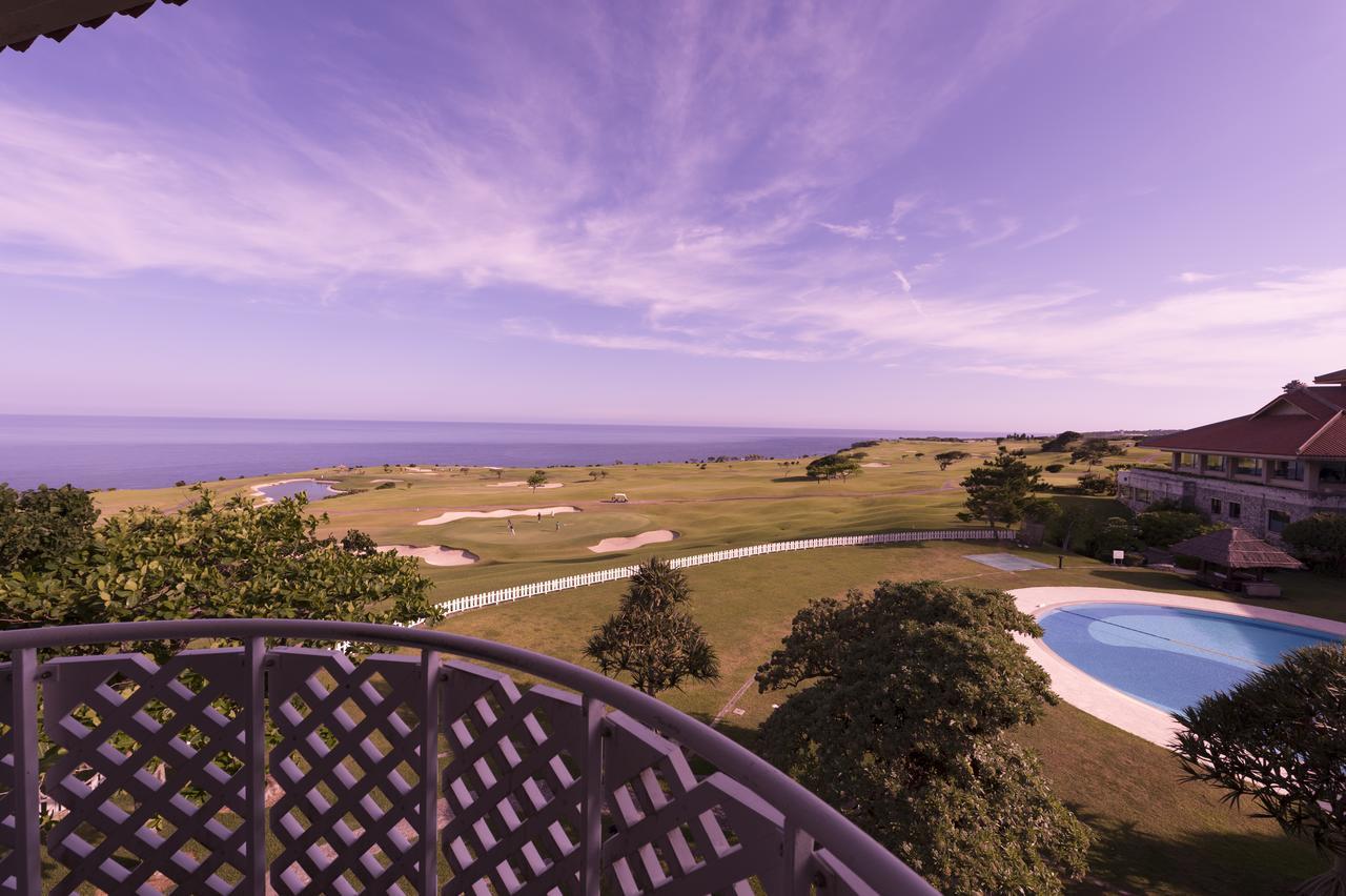 The Southern Links Resort Hotel Yaese Extérieur photo