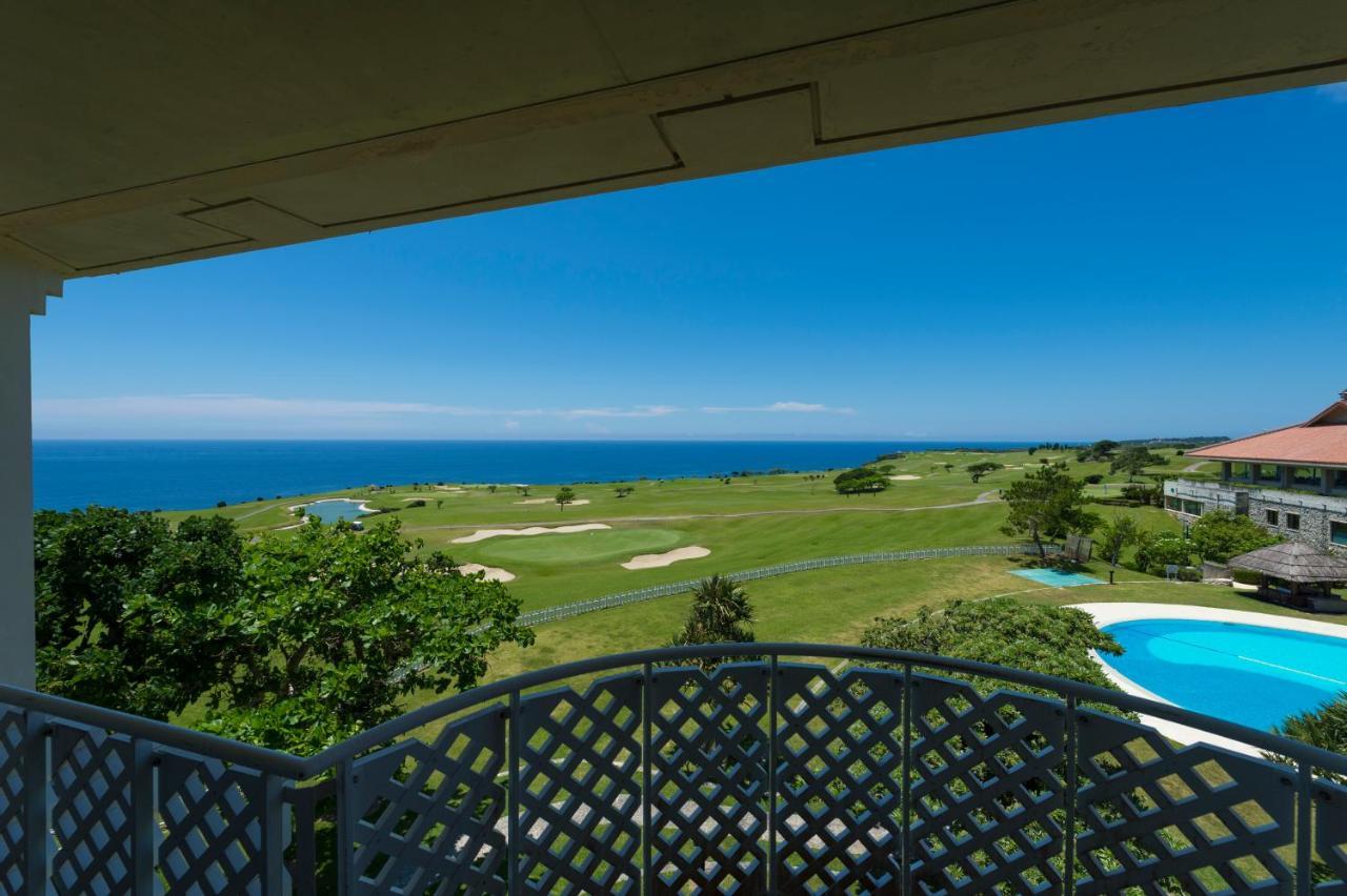 The Southern Links Resort Hotel Yaese Extérieur photo