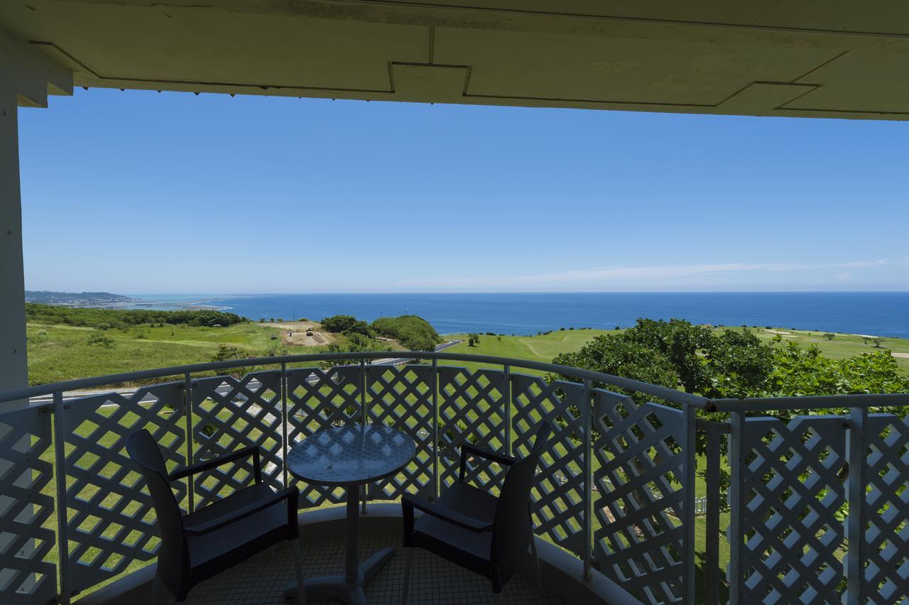 The Southern Links Resort Hotel Yaese Extérieur photo