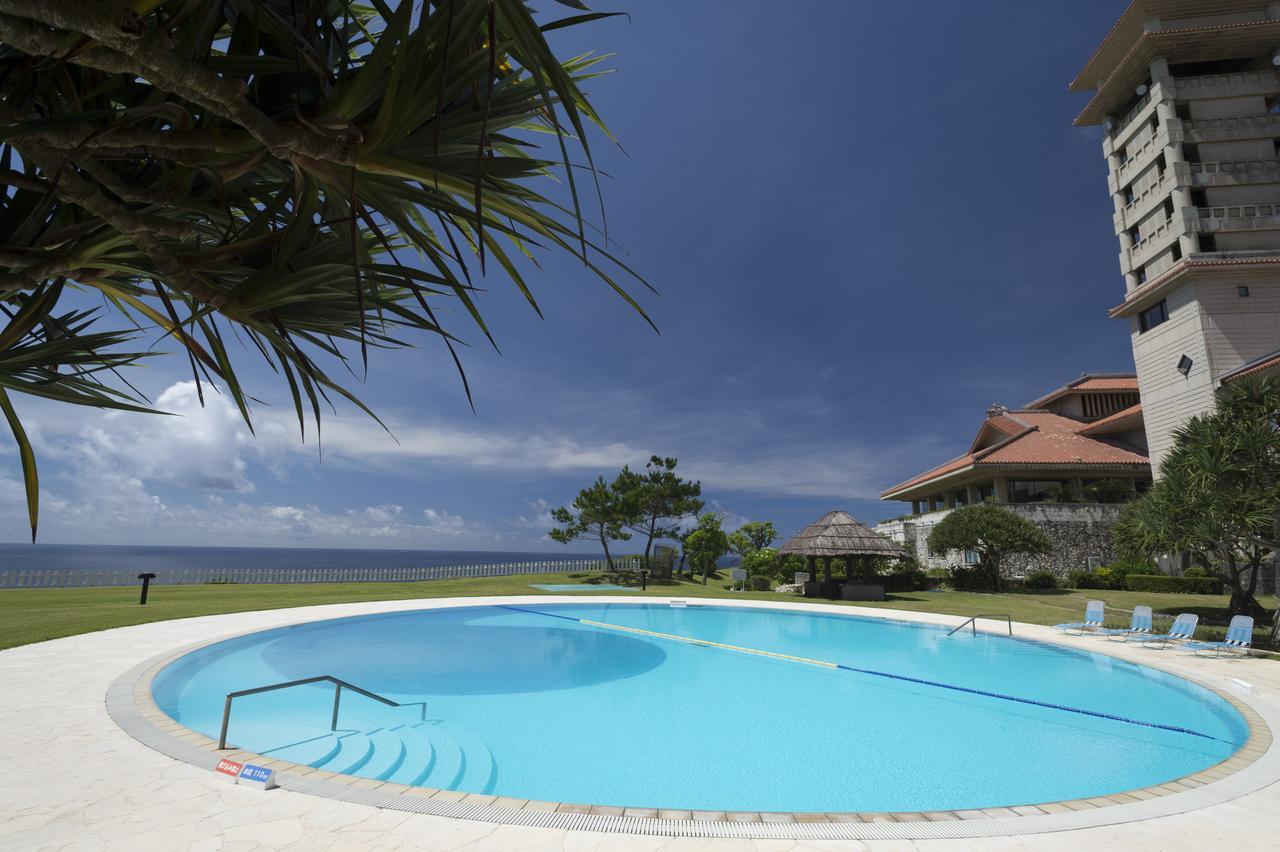 The Southern Links Resort Hotel Yaese Extérieur photo