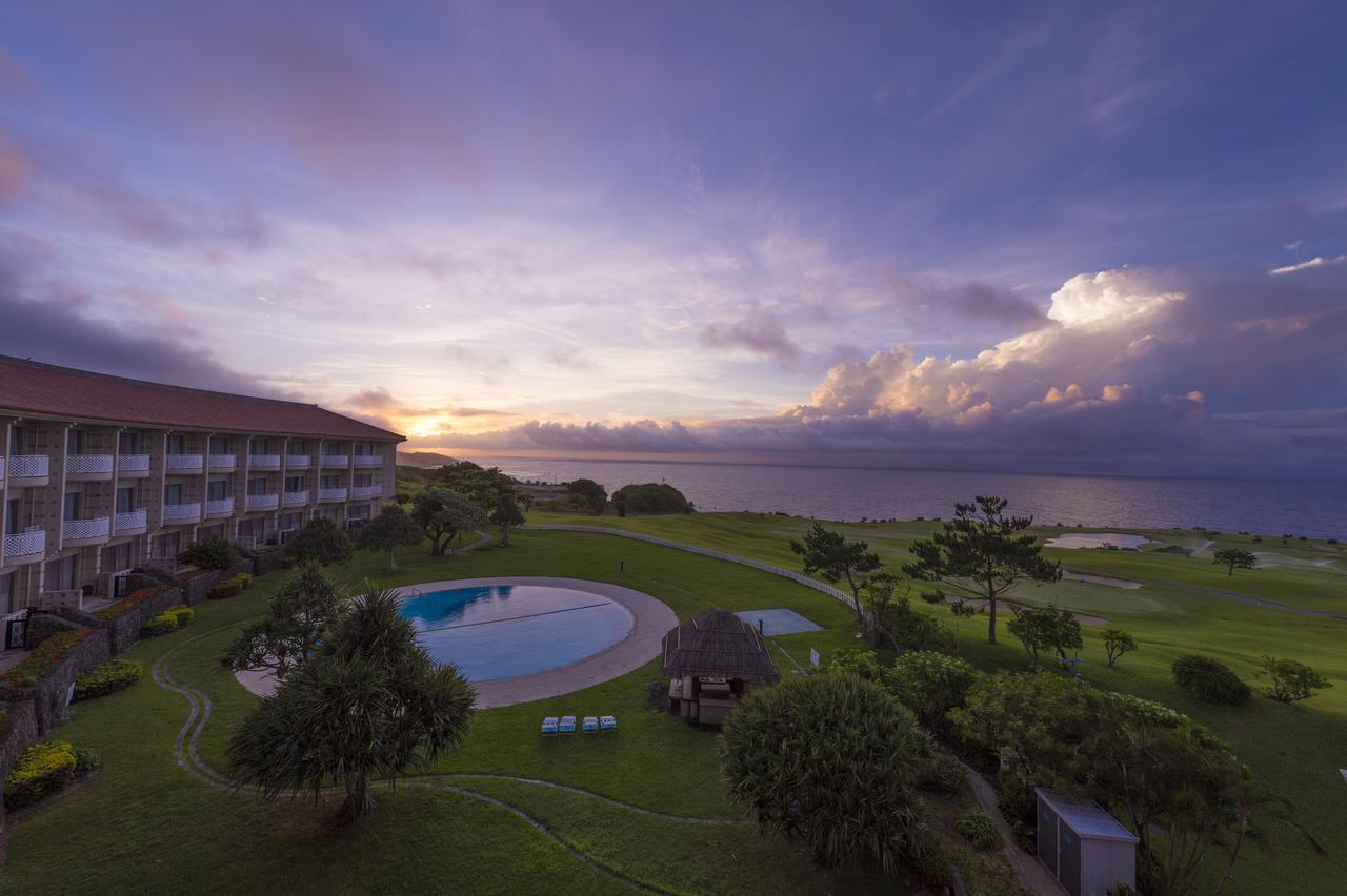 The Southern Links Resort Hotel Yaese Extérieur photo