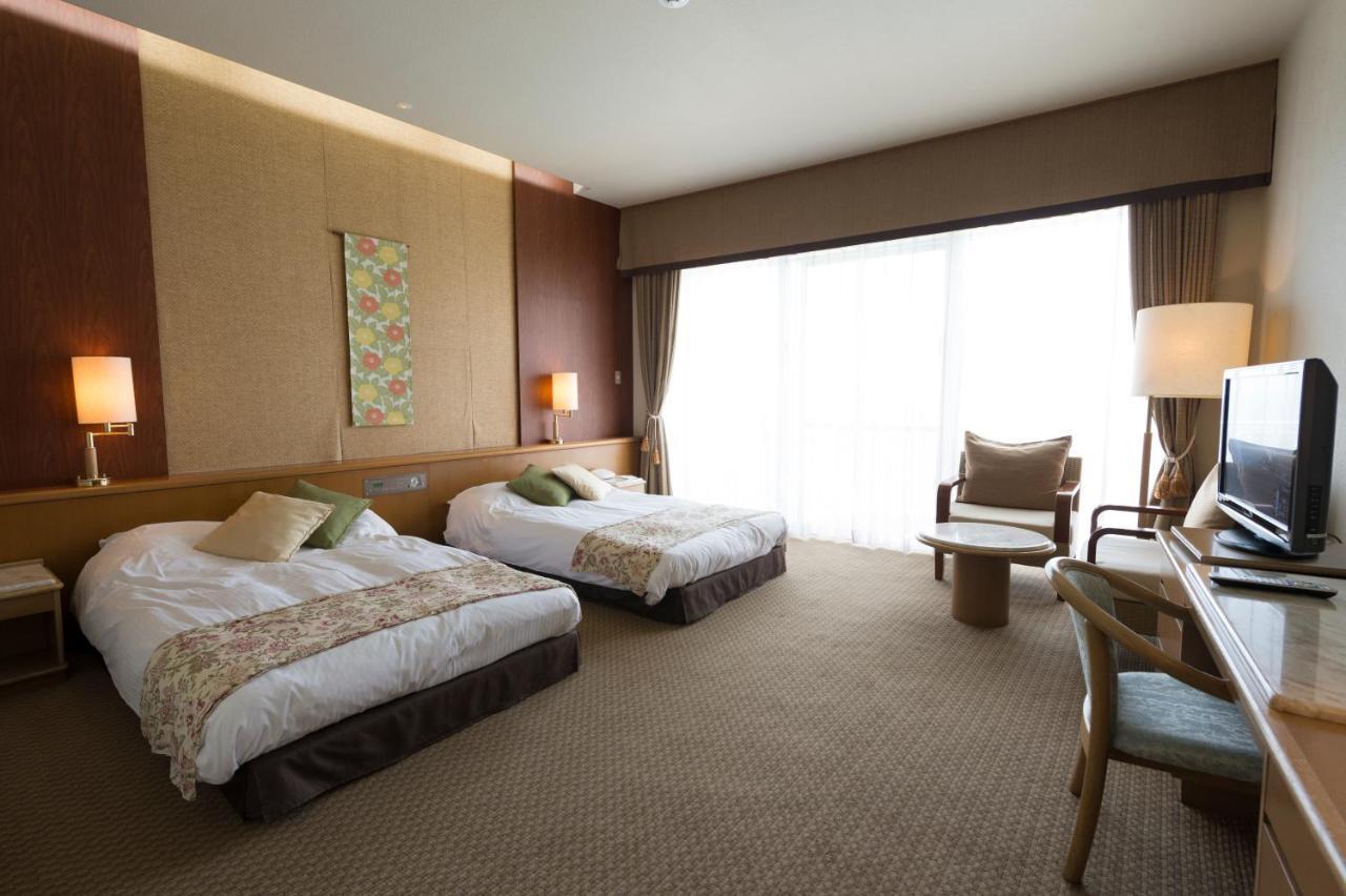 The Southern Links Resort Hotel Yaese Extérieur photo